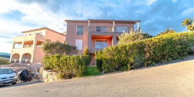 2 bedroom  Flat for sale in Sainte-Maxime, French Riviera