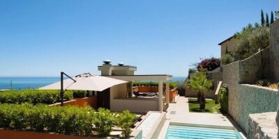 2 bedroom  Apartment for sale in Roquebrune-Cap-Martin, France