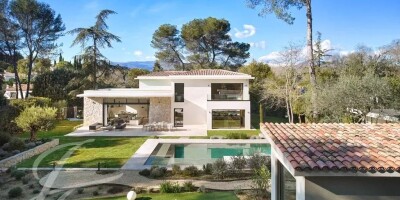 House for sale in Mougins, French Riviera