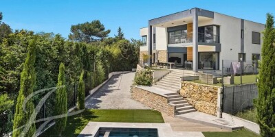 House for sale in Mougins, French Riviera