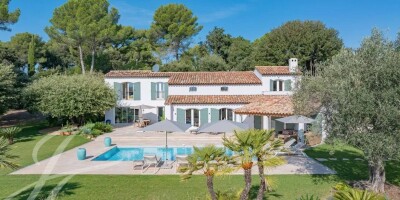 6 room  House for sale in Biot, French Riviera