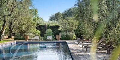 10 room  House for sale in Grasse, French Riviera