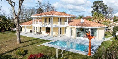 8 room  House for sale in Biarritz, Nouvelle-Aquitaine