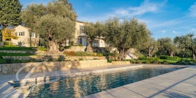 9 room  House for sale in Valbonne, French Riviera