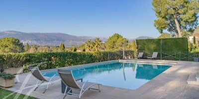 7 room  Villa for sale in Mougins, France