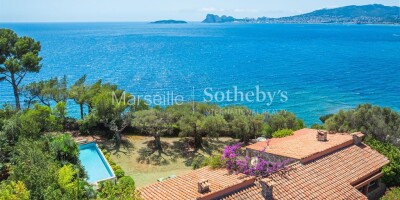 8 room  House for sale in La Ciotat, French Riviera