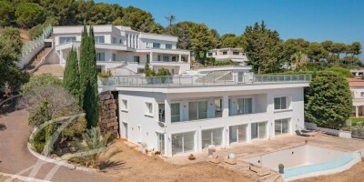 Villa for sale in Vallauris, French Riviera