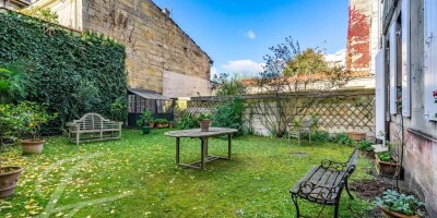 14 room  House for sale in Bordeaux, France