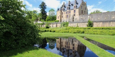 Castle for sale in Nevers, France