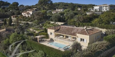6 room  House for sale in Vallauris, French Riviera