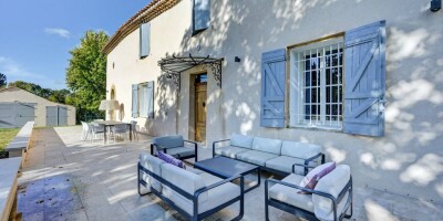 11 room Detached House for sale in Aix-en-Provence, France