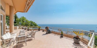 4 bedroom  Apartment for sale in Beausoleil, France