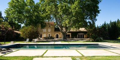 22 room Detached House for sale in Le Thor, French Riviera