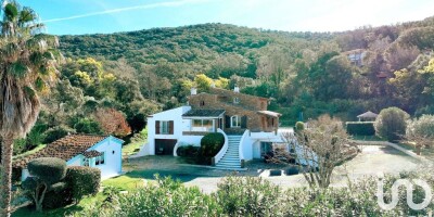 5 bedroom  Villa for sale in Cogolin, French Riviera