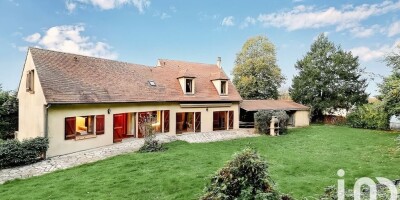 Villa for sale in Rueil-Malmaison, Île-de-France
