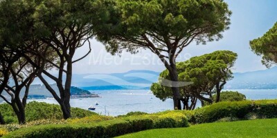 Villa for sale in Saint-Tropez, French Riviera