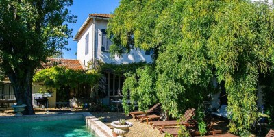 12 room Detached House for sale in L'Isle-sur-la-Sorgue, France