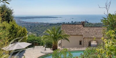 5 room  House for sale in Vallauris, France