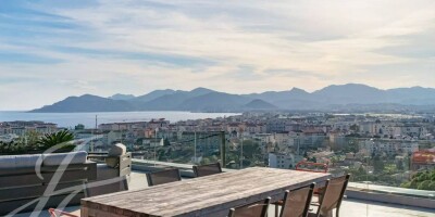 5 room  House for sale in Cannes, French Riviera