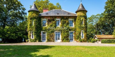 15 room  House for sale in Bayonne, France