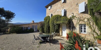 11 room  Villa for sale in Grasse, French Riviera