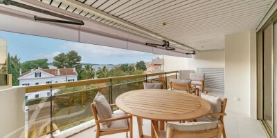 4 room  Apartment for sale in Cannes, France