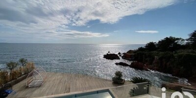 13 room  Villa for sale in Saint-Raphaël, French Riviera