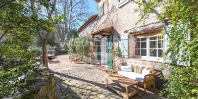 Farmhouse for sale in Cogolin, France