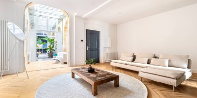 8 room  Flat for sale in Bordeaux, France