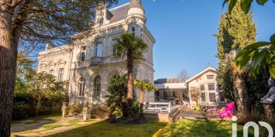 4 bedroom  Villa for sale in Angers, France