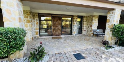 5 bedroom  Villa for sale in Valbonne, France