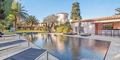 9 room Detached House for sale in Saint-Tropez, France