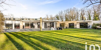 4 bedroom  Villa for sale in Itteville, France