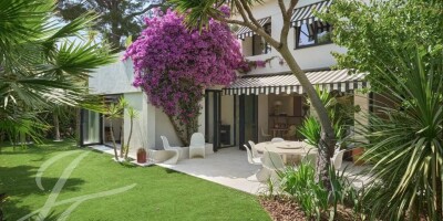 6 room  House for sale in Cannes, French Riviera