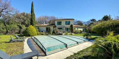 6 room  Detached House for sale in Aix-en-Provence, French Riviera