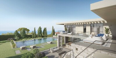 8 room  Villa for sale in Vallauris, French Riviera