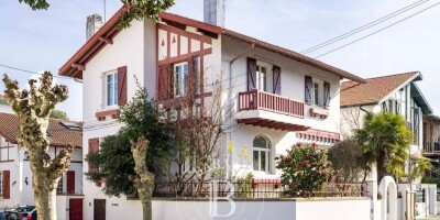 6 room  House for sale in Biarritz, France