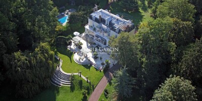 20 room  House for sale in Fontainebleau, Île-de-France