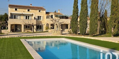 7 room  Villa for sale in Saint-Rémy-de-Provence, French Riviera