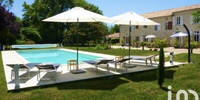 15 room  Villa for sale in Lesparre-Médoc, France