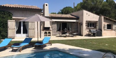 5 room  House for sale in Mougins, France