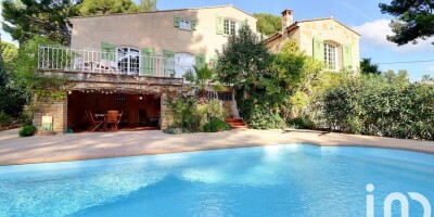 8 room  Villa for sale in La Ciotat, France