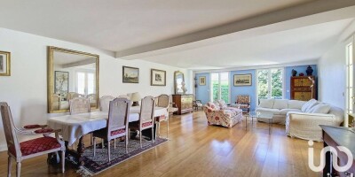 Villa for sale in L'Haÿ-les-Roses, Île-de-France