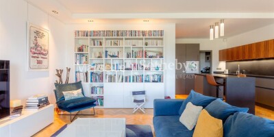 3 room  Flat for sale in Marseille, French Riviera