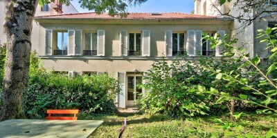 8 room  House for sale in Viroflay, France