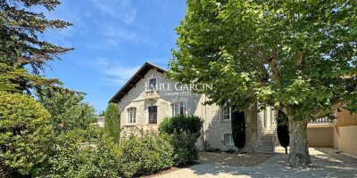7 room  House for sale in Saint-Rémy-de-Provence, French Riviera