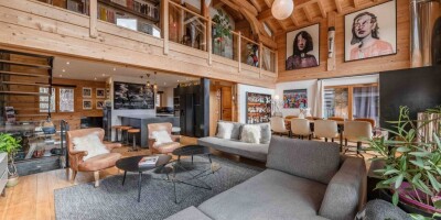 6 room  House for sale in Chamonix, France