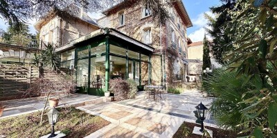 6 room  House for sale in Sucy-en-Brie, France