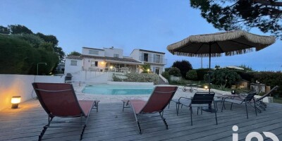 6 room  Villa for sale in Vence, French Riviera