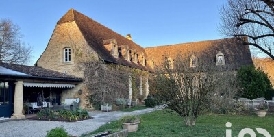 7 bedroom  Villa for sale in Sarlat-la-Canéda, France